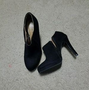 Merona high heel faux suede bootie